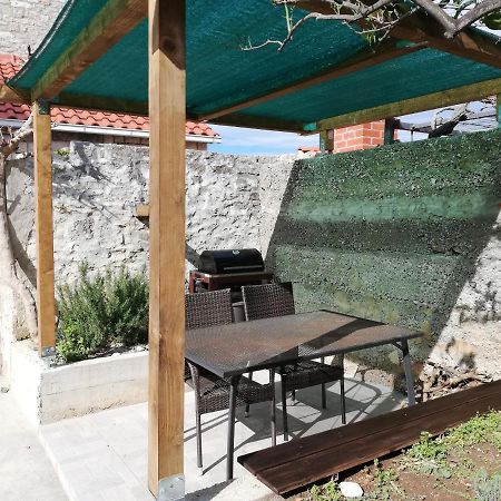Apartman Postira Rot Екстериор снимка