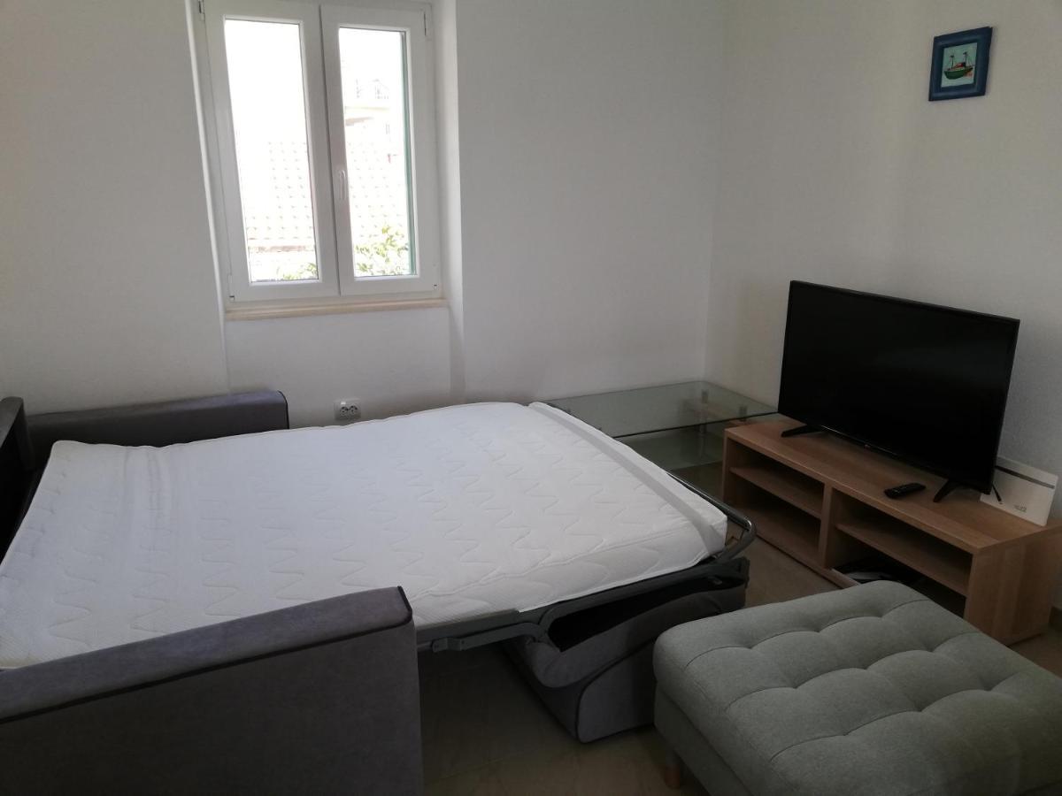 Apartman Postira Rot Екстериор снимка