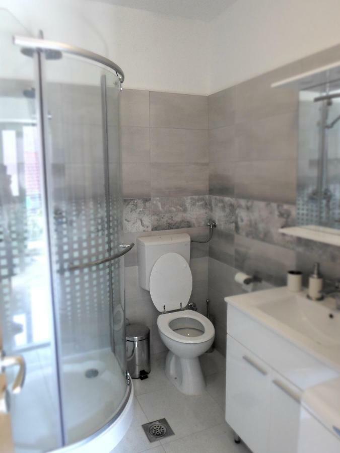 Apartman Postira Rot Екстериор снимка