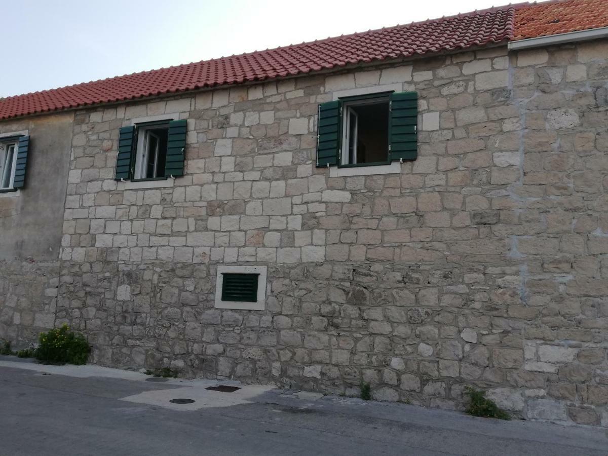 Apartman Postira Rot Екстериор снимка